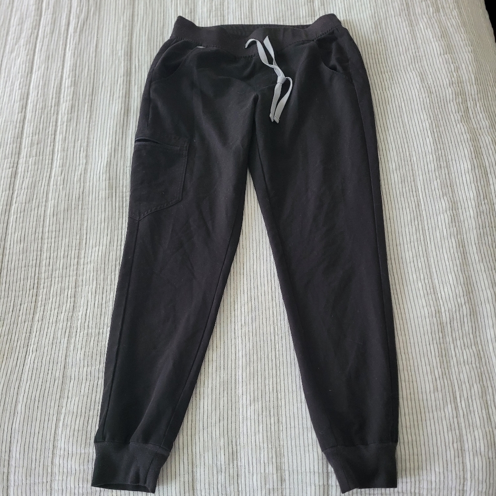 Figs black joggers size small